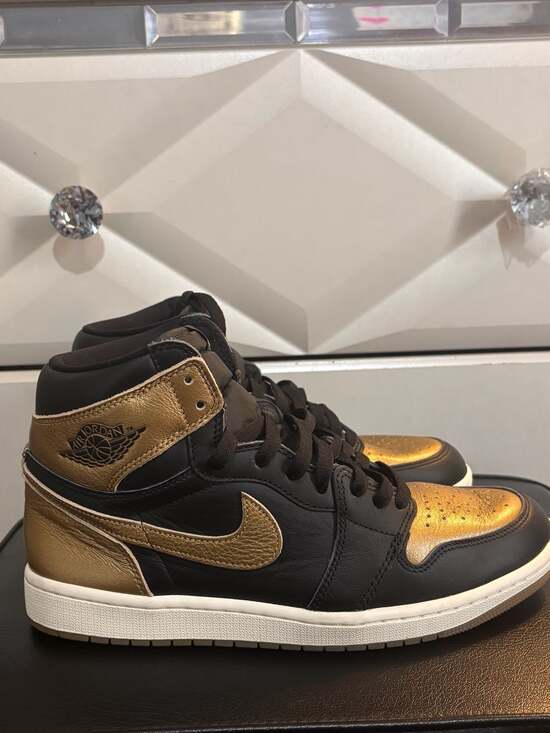 Nike Other - Nike Air Jordan 1 Retro High OG Black Metallic Gold 10